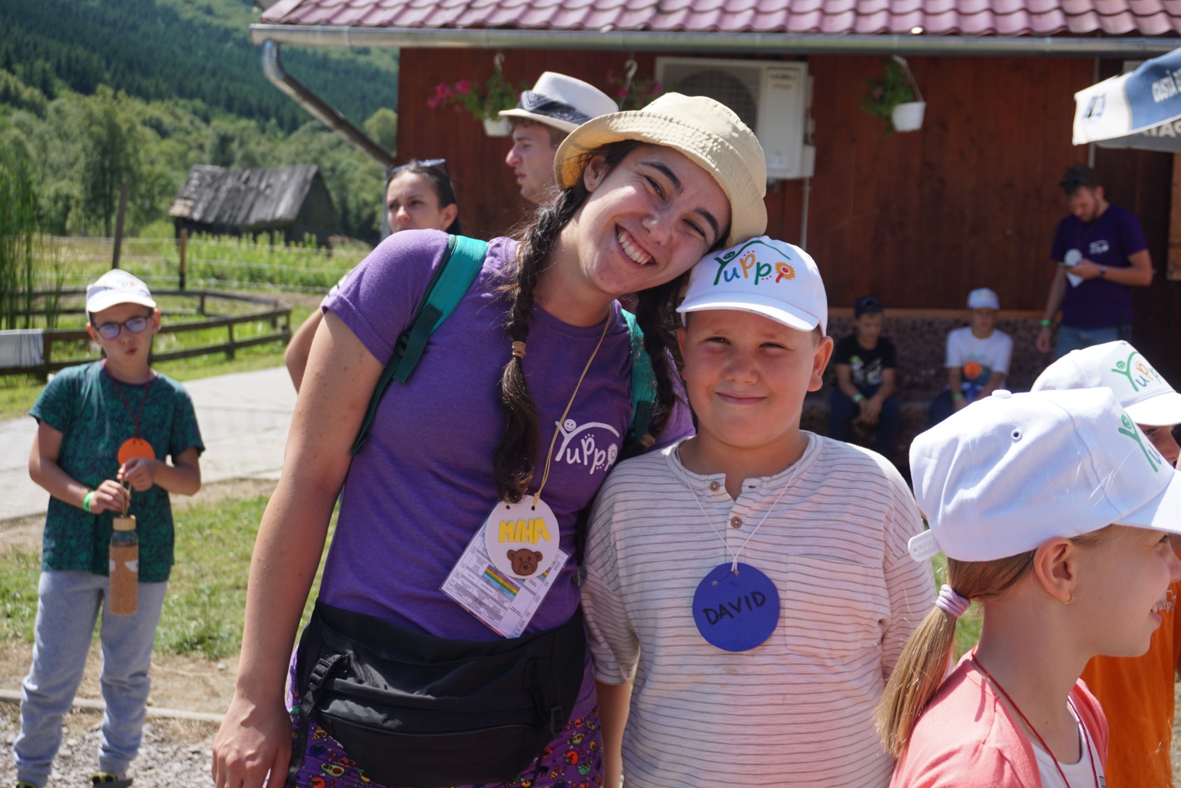 https://yuppicamp.ro/Dăm startul înscrierii voluntarilor în taberele de vară!